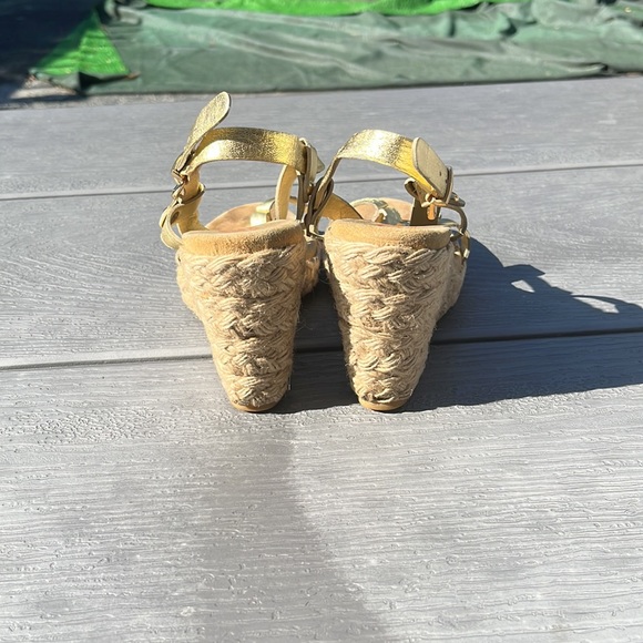Michael Kors gold wedge - Picture 3 of 3